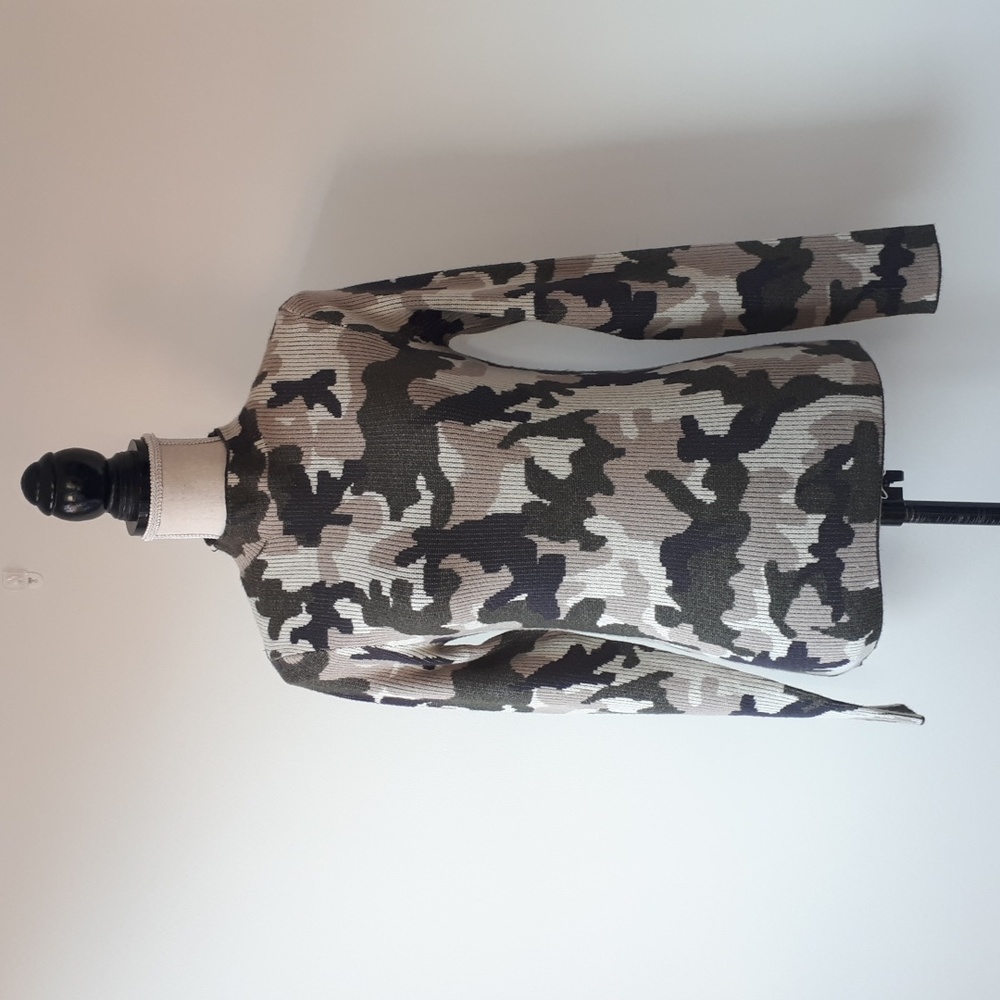 Mystree camouflage sweater